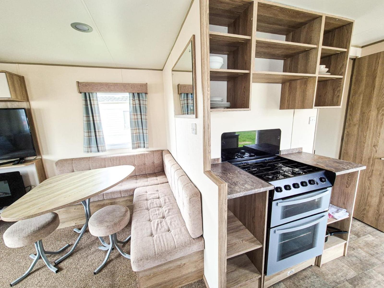 Whitstable - 2 Bedroom Sleeps 6 Seasalter ภายนอก รูปภาพ