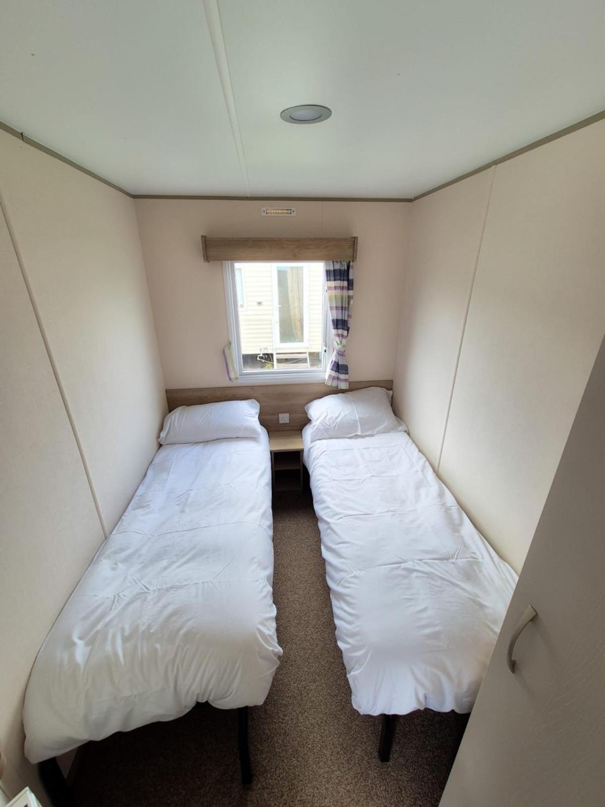 Whitstable - 2 Bedroom Sleeps 6 Seasalter ภายนอก รูปภาพ